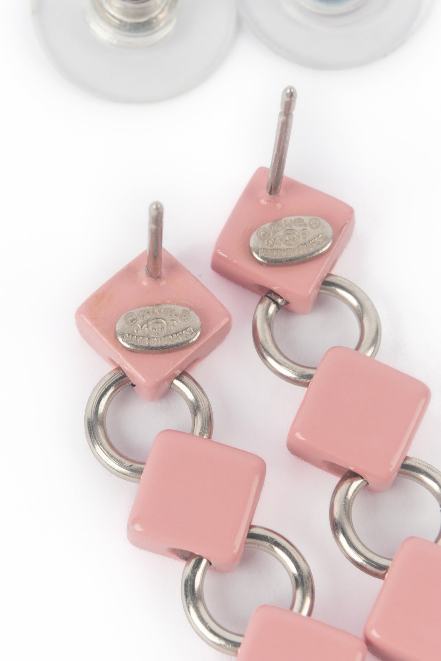 Boucles d'oreilles roses Chanel 2004