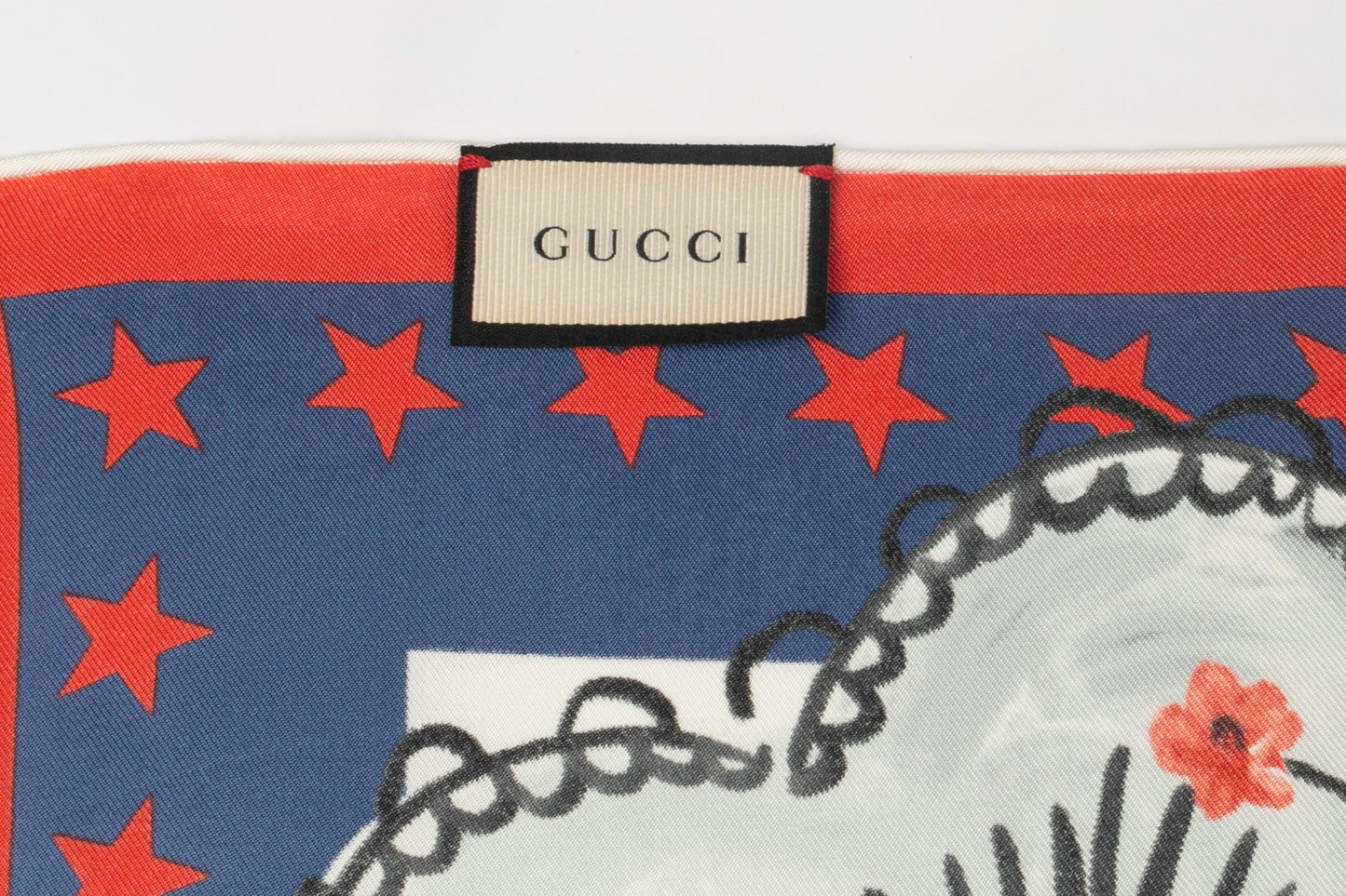 Carré de soie "L’Aveugle Par Amour" Gucci Garden Mini sera