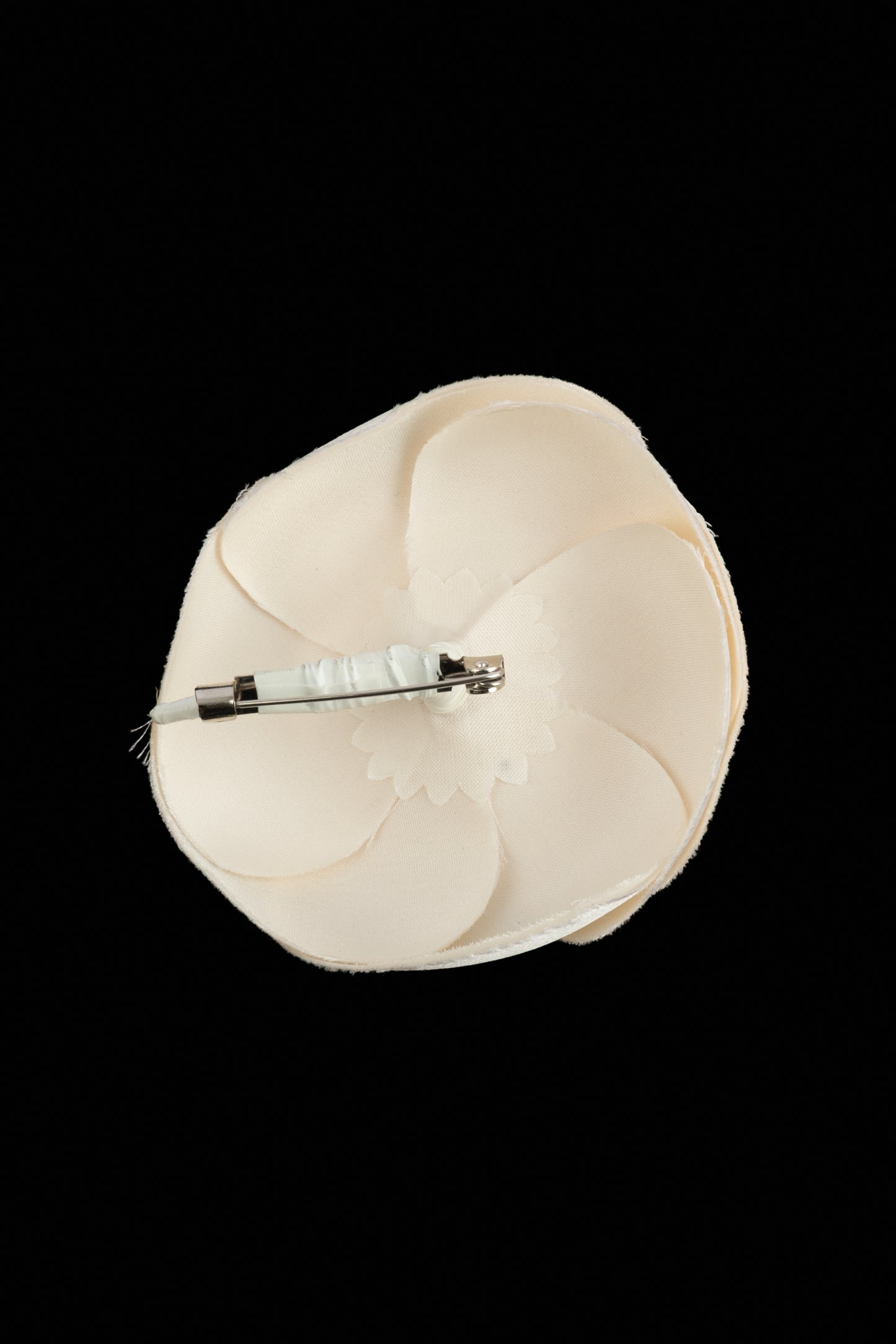 Broche camélia Chanel (Attribuée à)