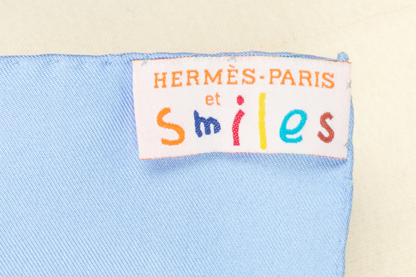 Carré "Les Triplés" Hermès