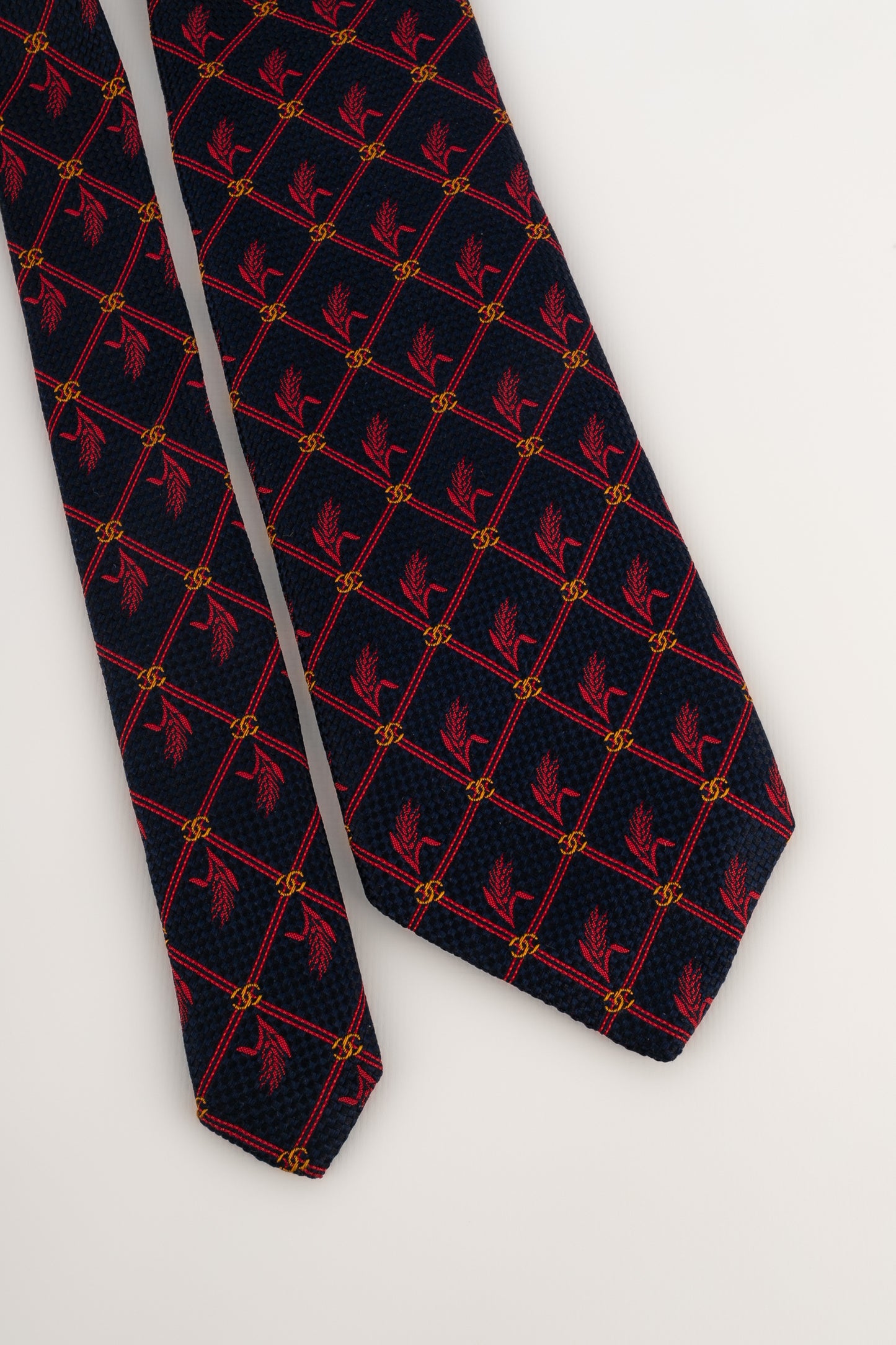 Cravate bleue Chanel