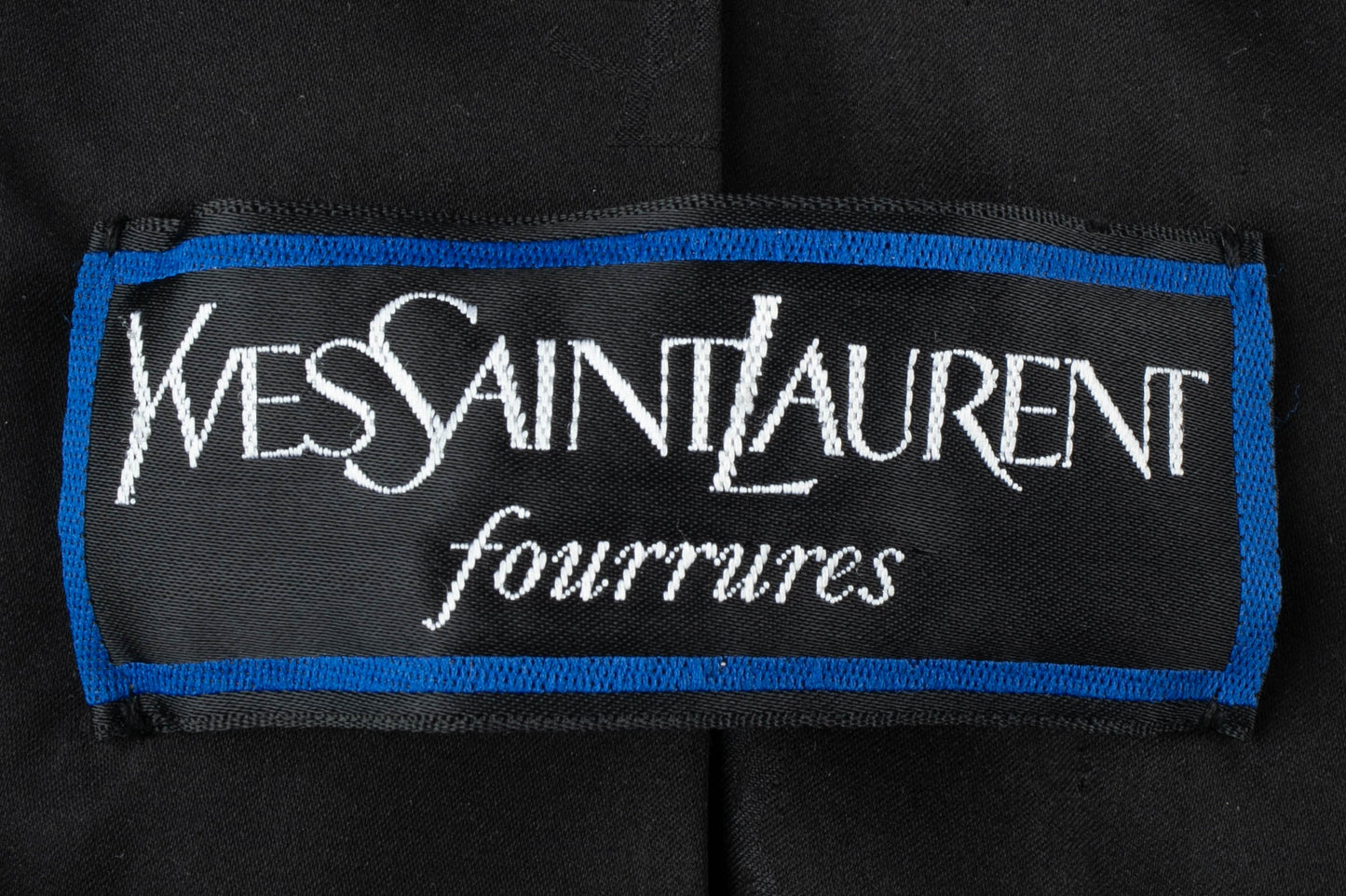 Manteau en fourrure Yves Saint Laurent