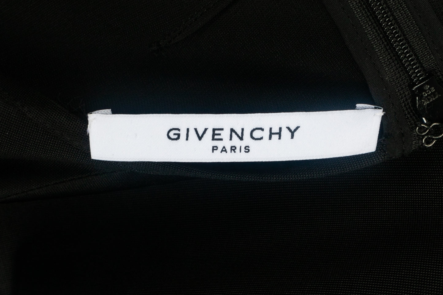 Robe noire Givenchy