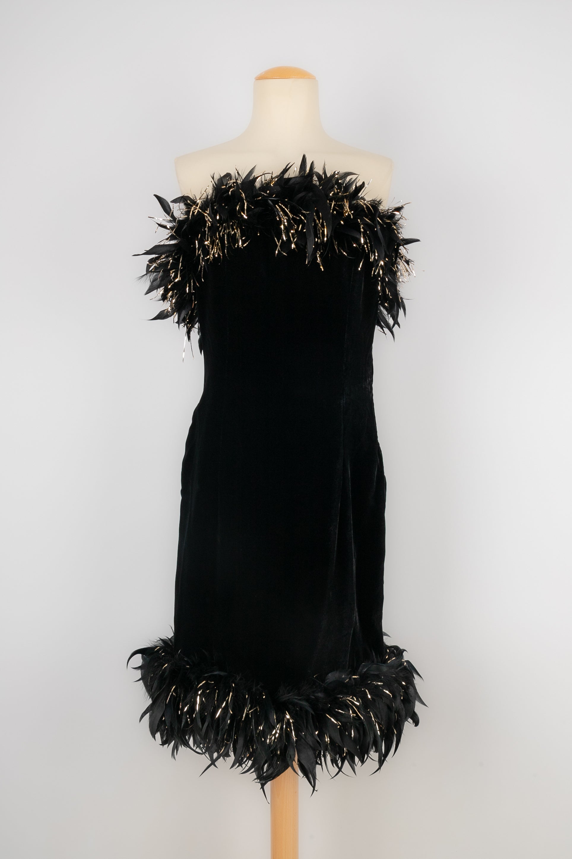 white christmas dresses Yves Saint Laurent evening dress 1988 Les Merveilles De Babellou white christmas dresses Yves Saint Laurent evening dress 1988 Les Merveilles De Babellou