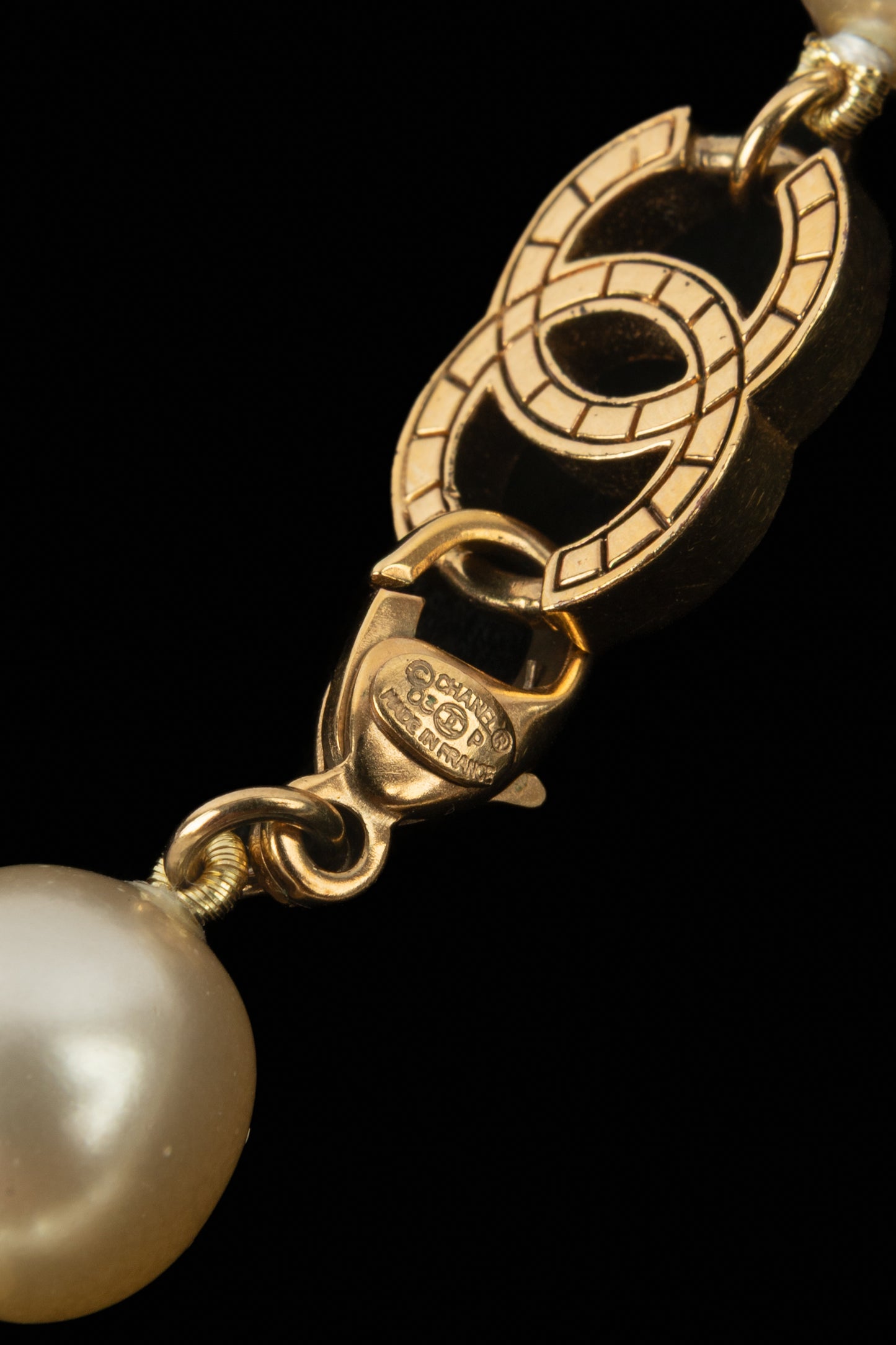 Collier de perles Chanel 2003