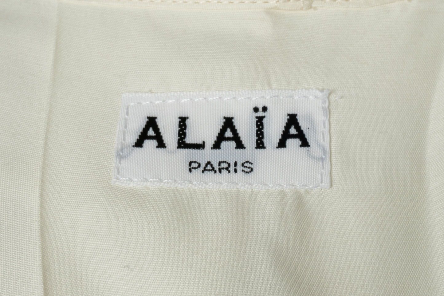 Longue veste blanche Alaïa 1985's