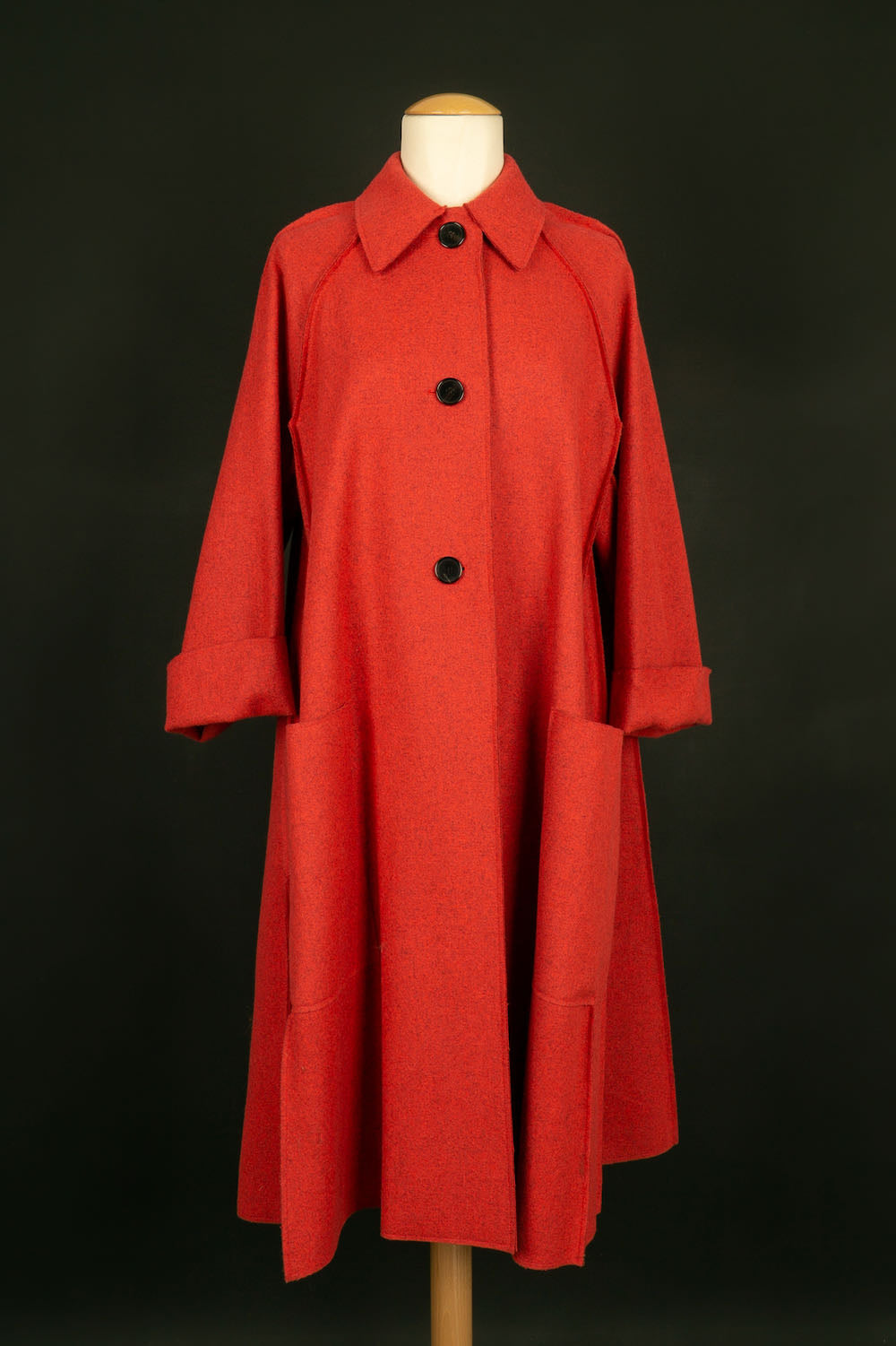 Christian Dior coat – Les Merveilles De Babellou