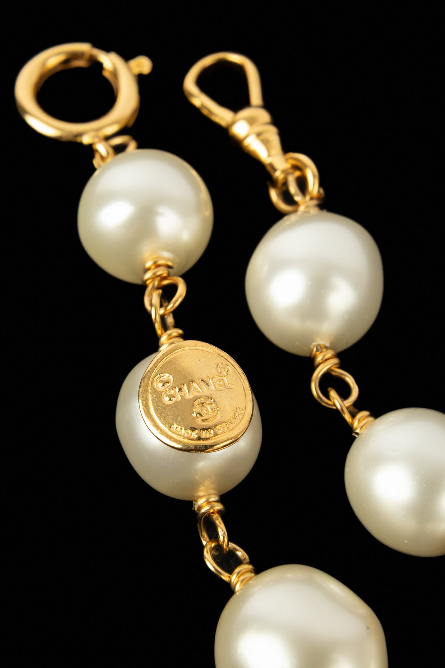 Collier de perles Chanel