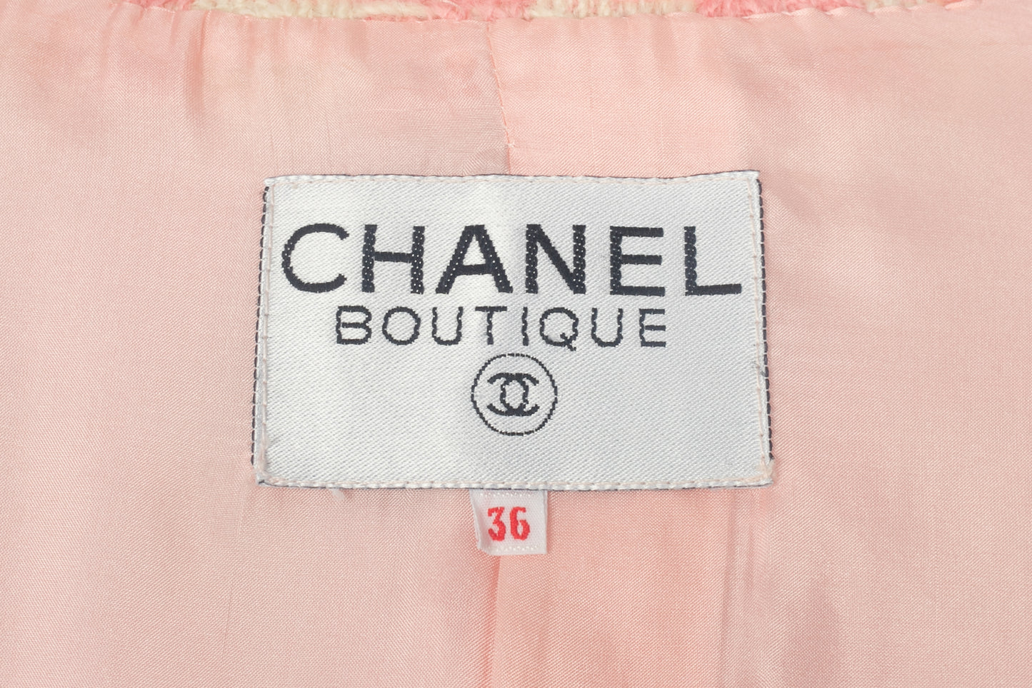 Tailleur rose Chanel 1990's