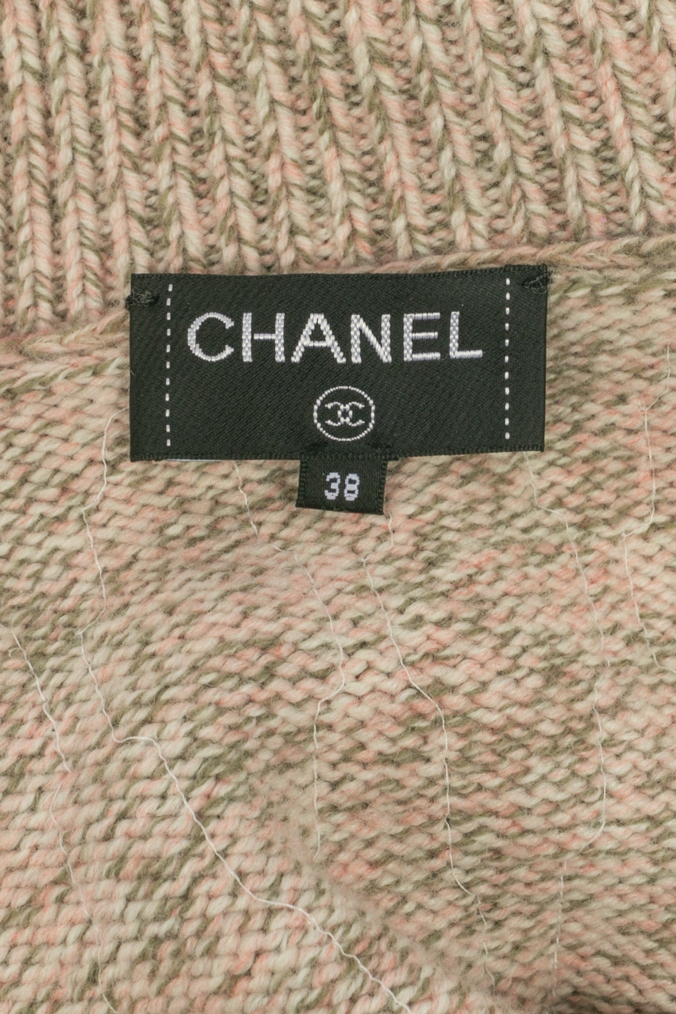 Pull col roulé Chanel