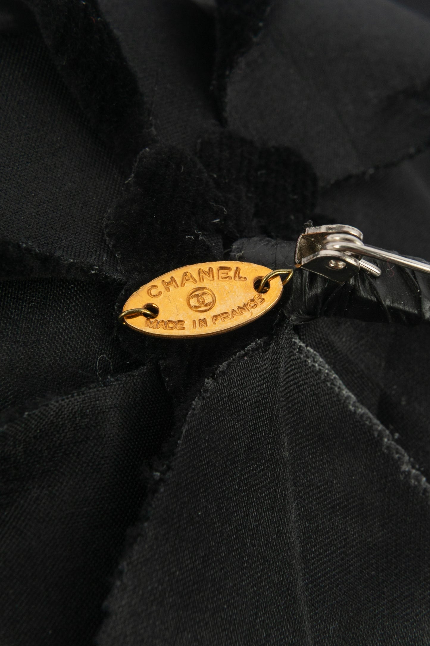 Broche camélia Chanel