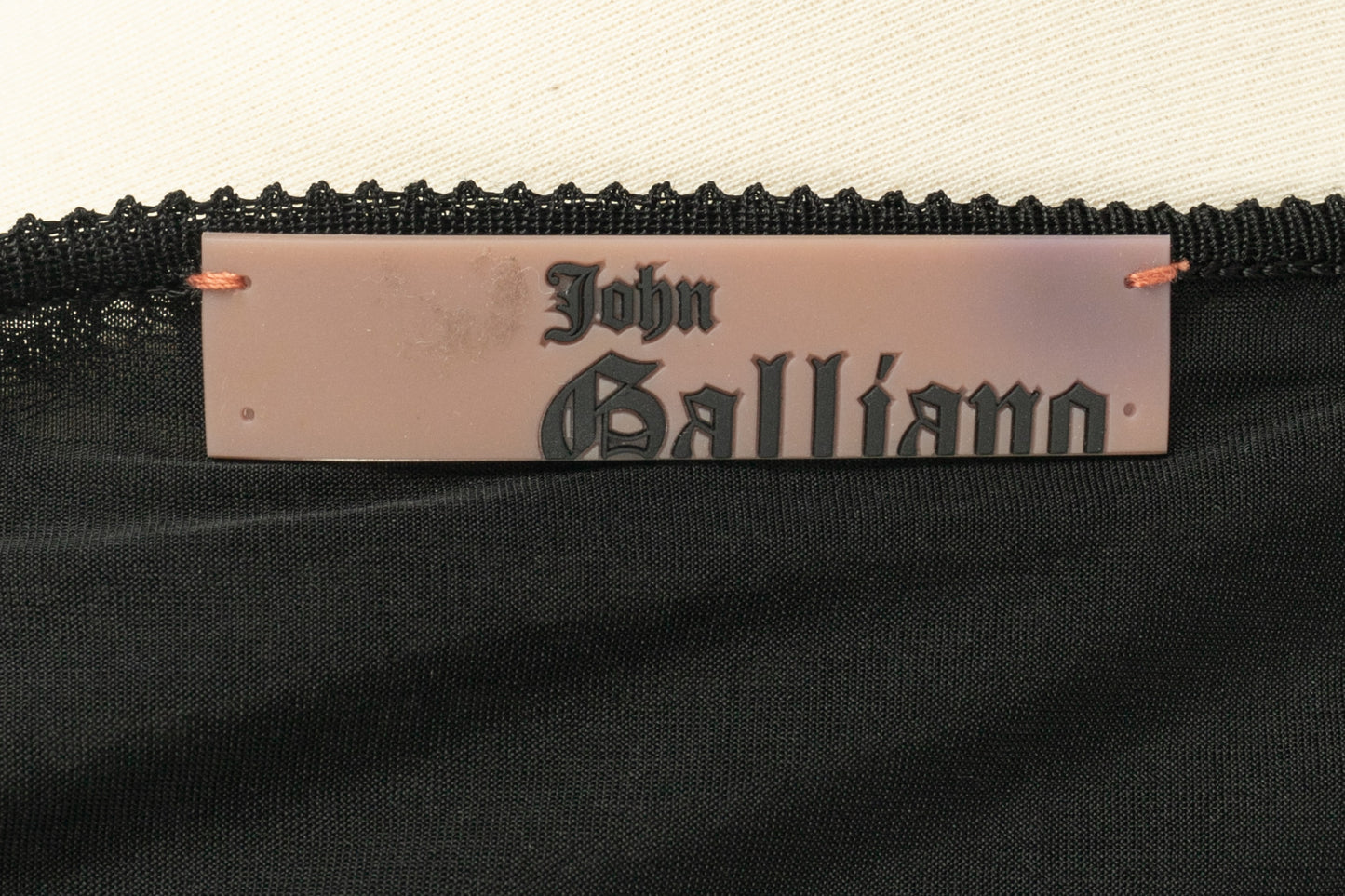 Robe en maille noire Galliano