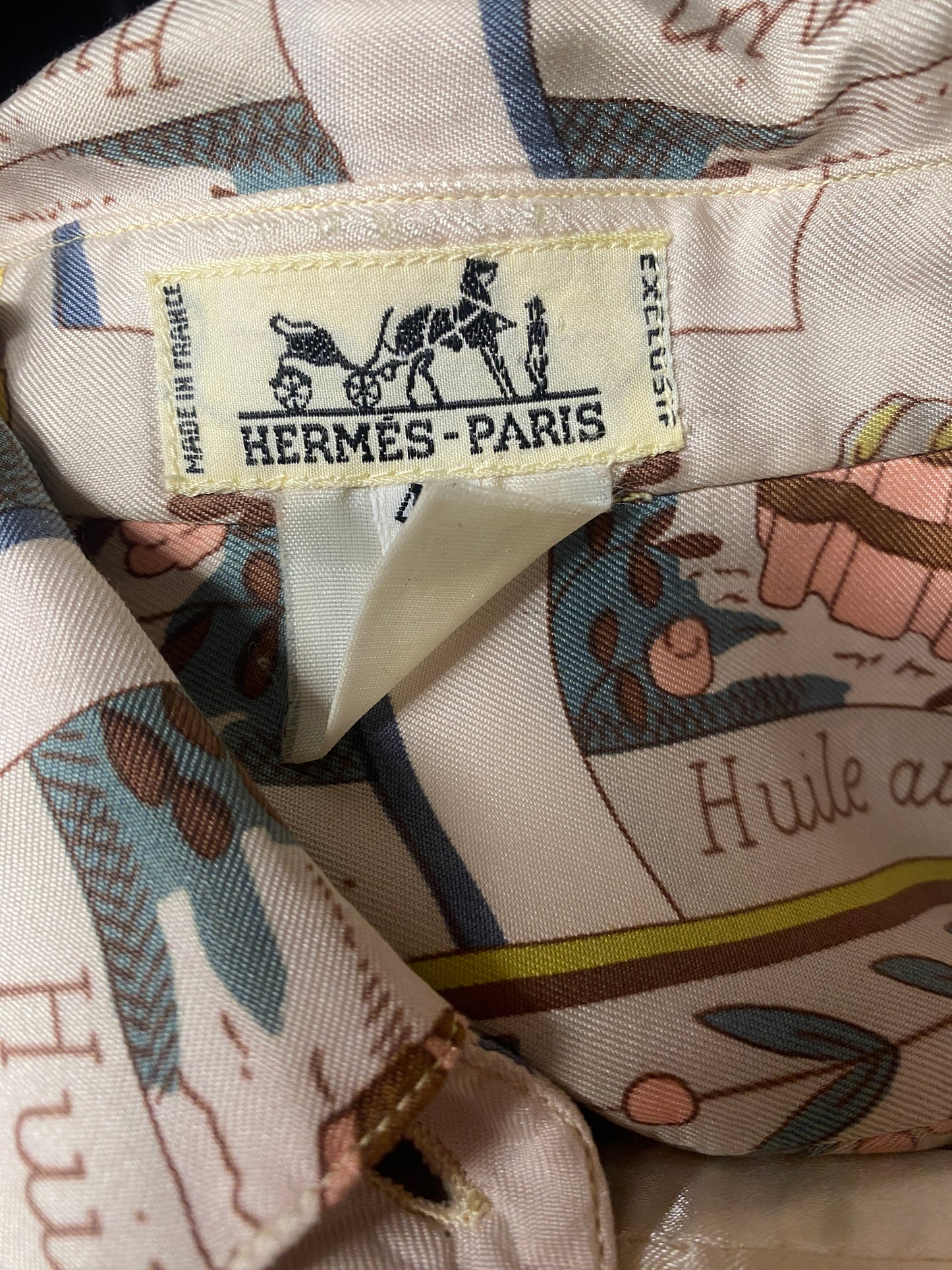 Chemise en soie "Huile Rafraichissante à l'usage de la Toilette parfumée" Hermès