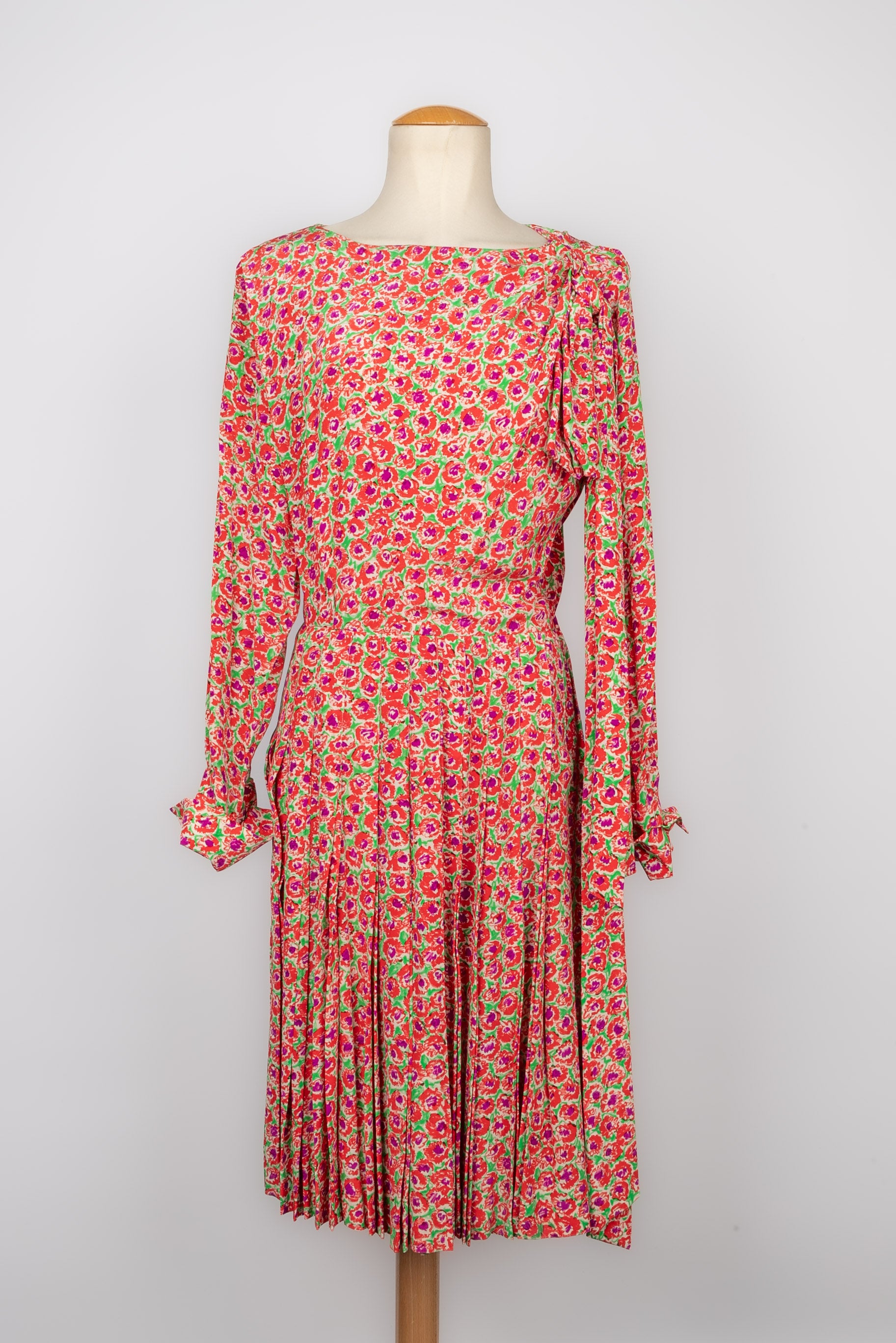 yves saint laurent silk dress Saint Laurent 1989 Magenta Silk Floral Print Dress Ensemble