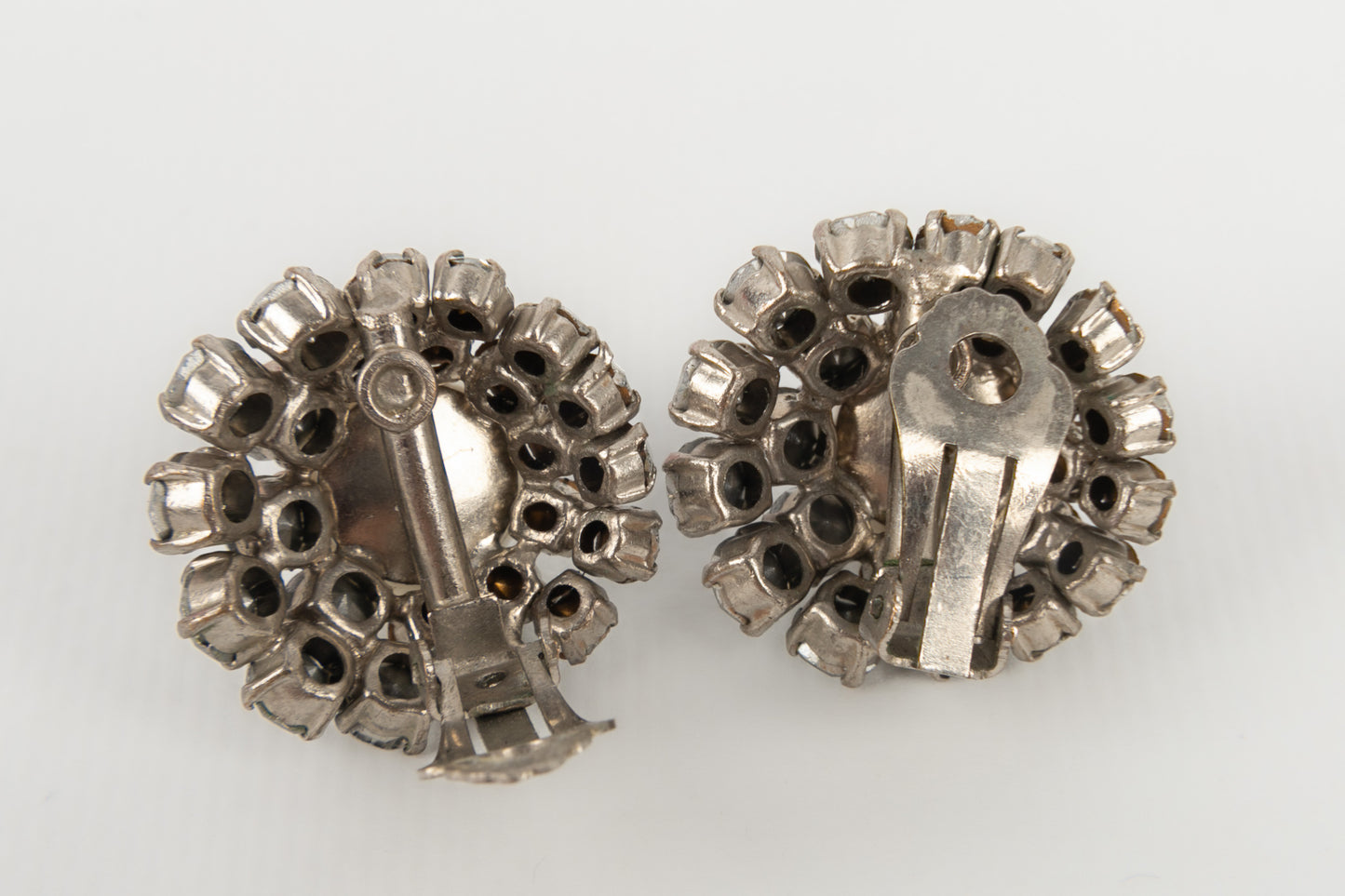 Boucles d'oreilles Anonyme