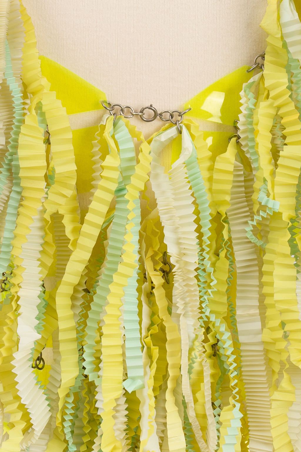 Rare robe en rodoïde Paco Rabanne