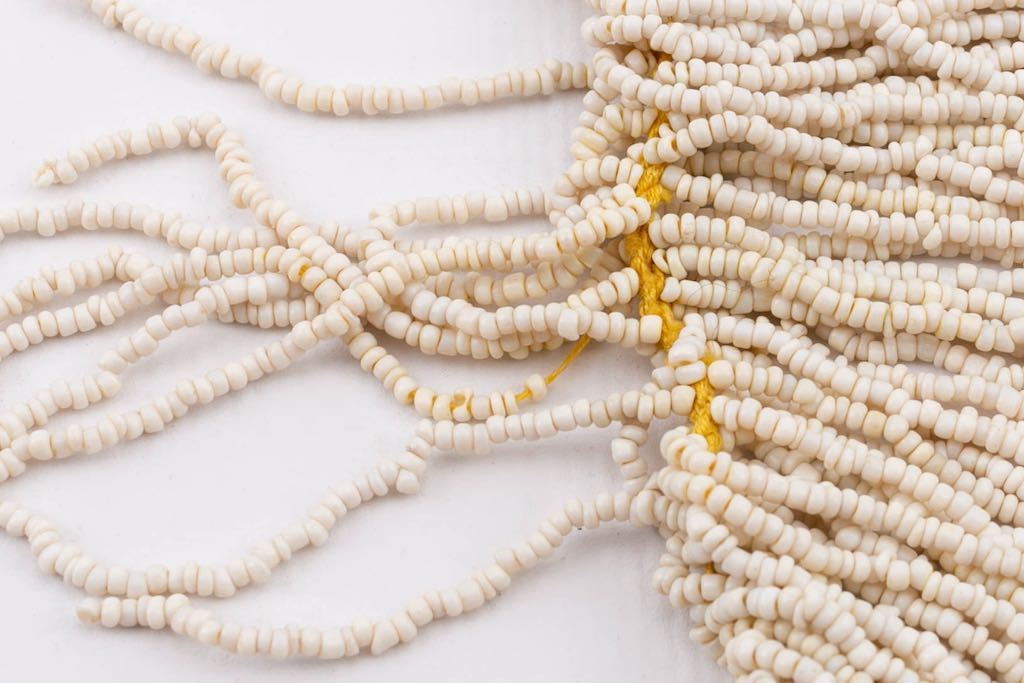 Collier de petites perles 1925's