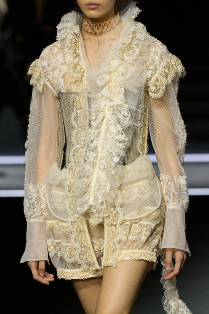 00013-christian-dior-fall-2025-ready-to-wear-details-credit-gorunway.webp