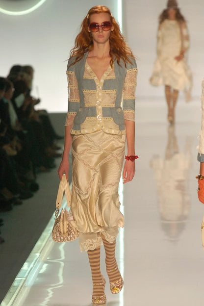00120h-christian-dior-spring-2005-ready-to-wear-naomi-king.webp