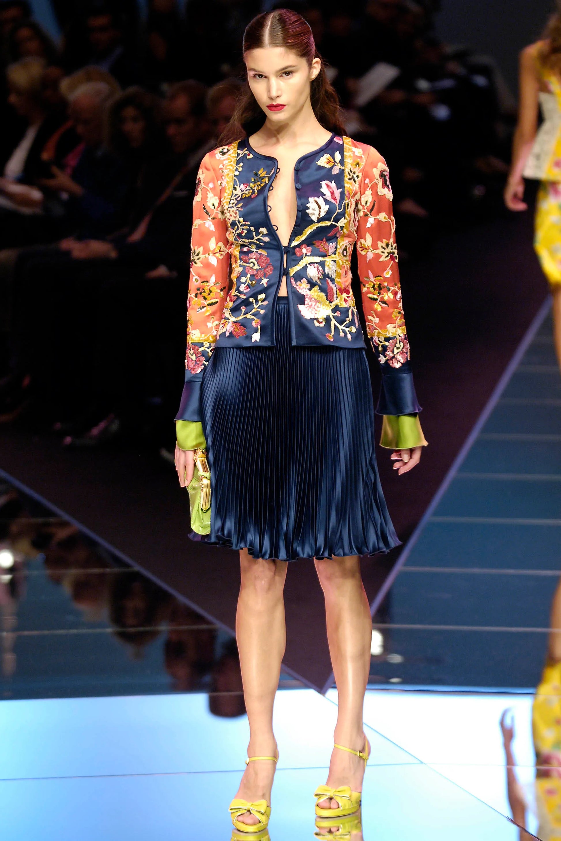 00520h-valentino-spring-2006-ready-to-wear-marija-vujovic.webp