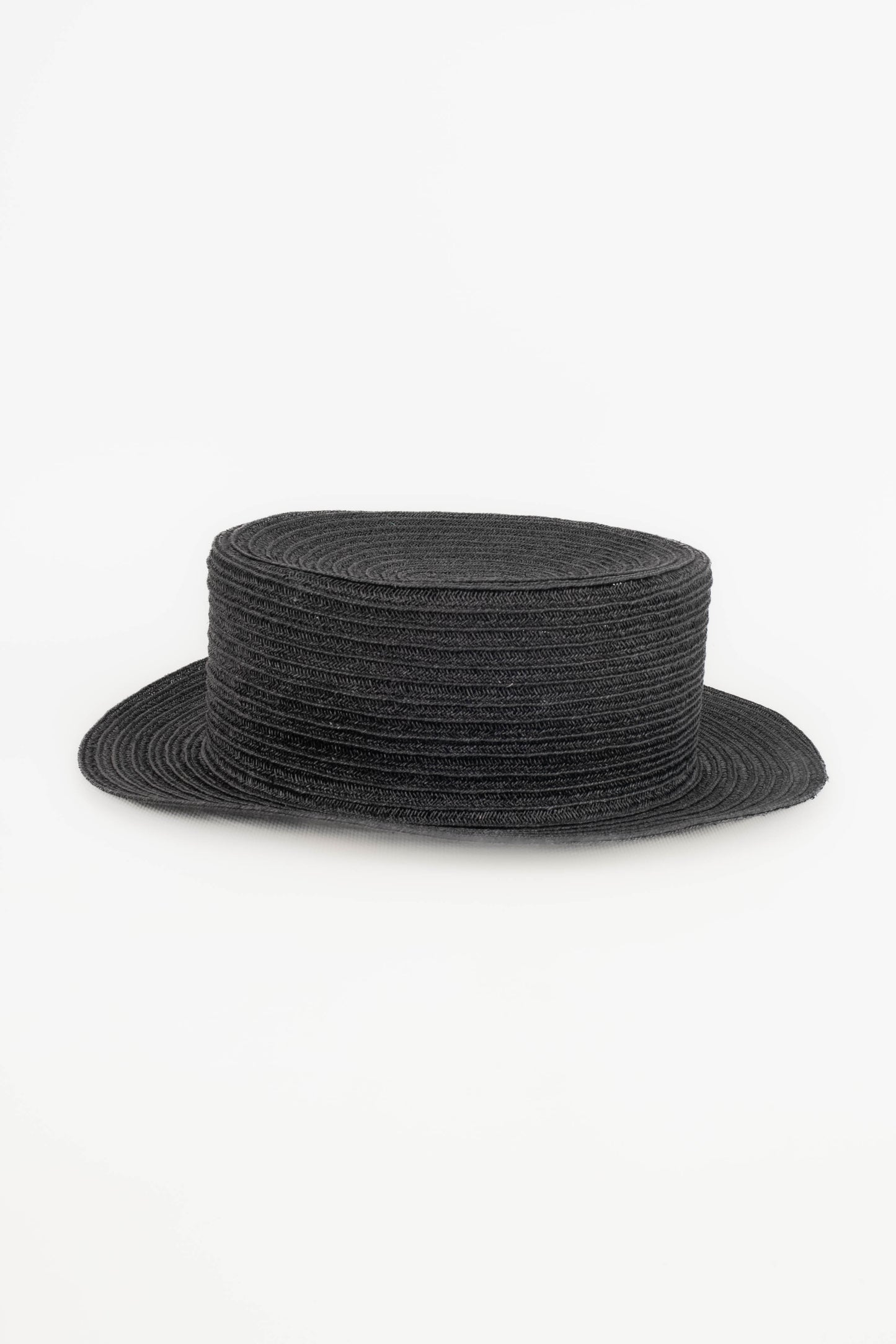 Chapeau de paille noire