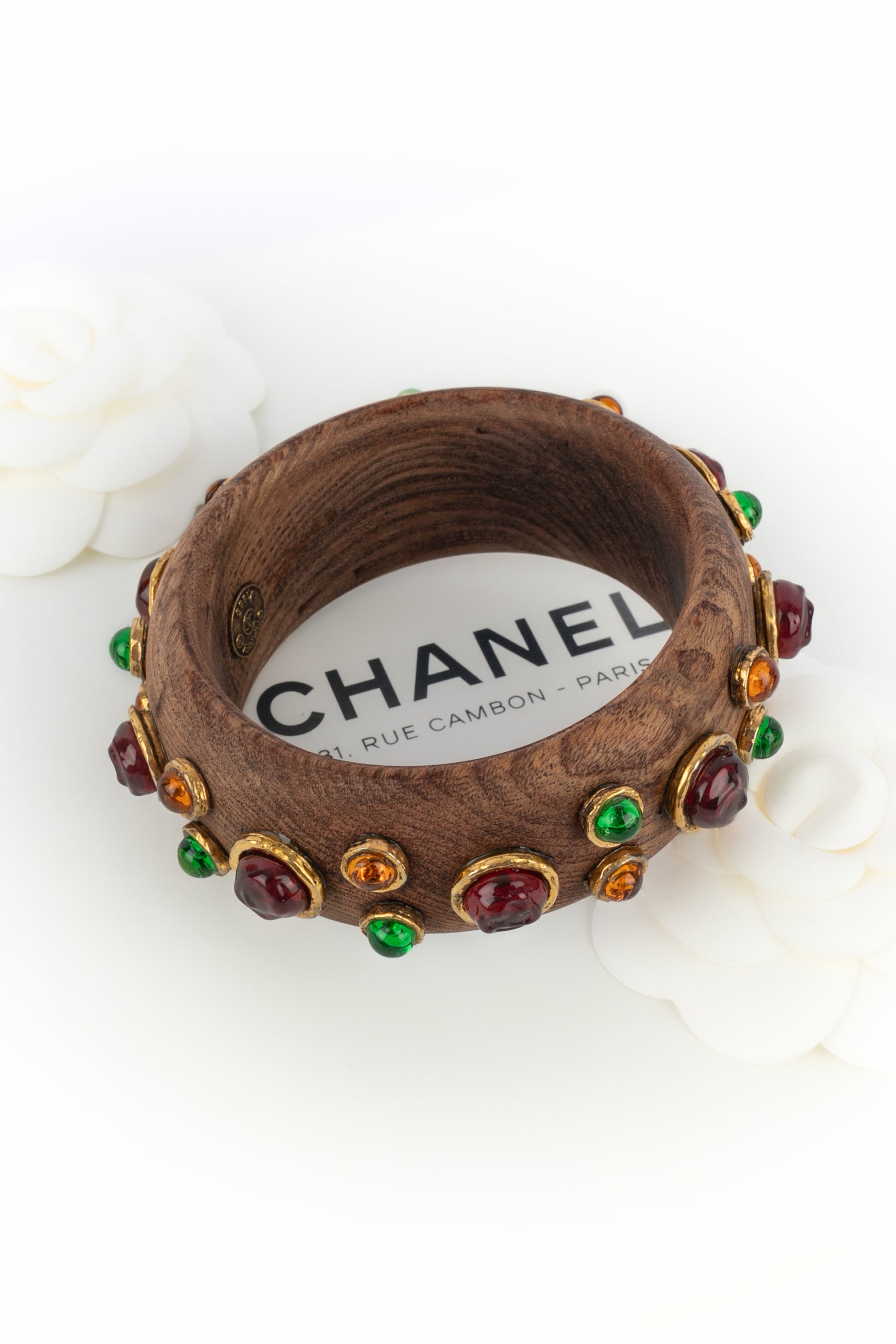Bracelet en bois Chanel 1985