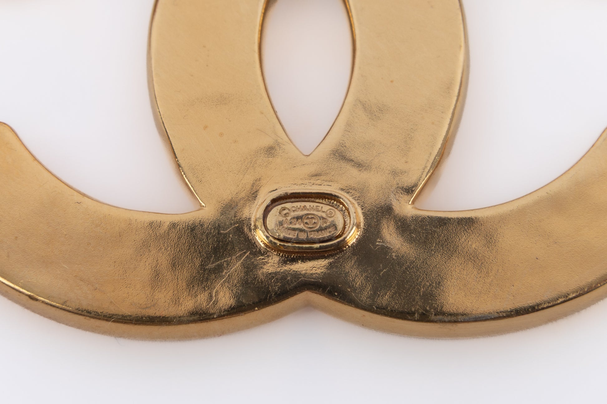 Broche cc Chanel 2024