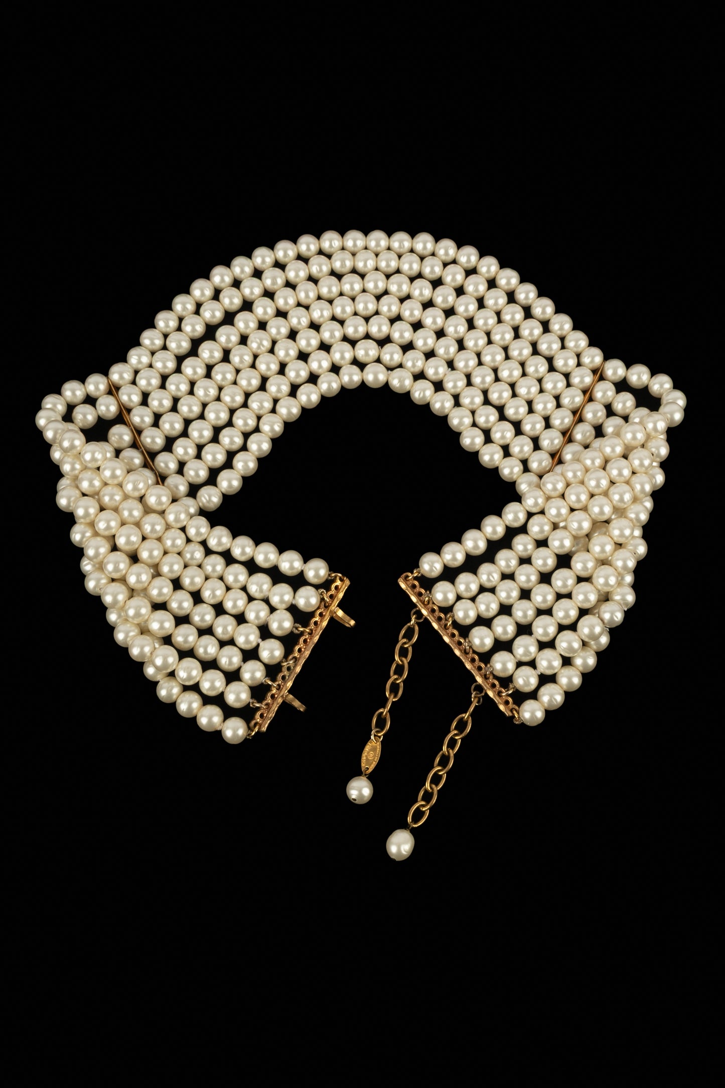 Collier de perles Chanel