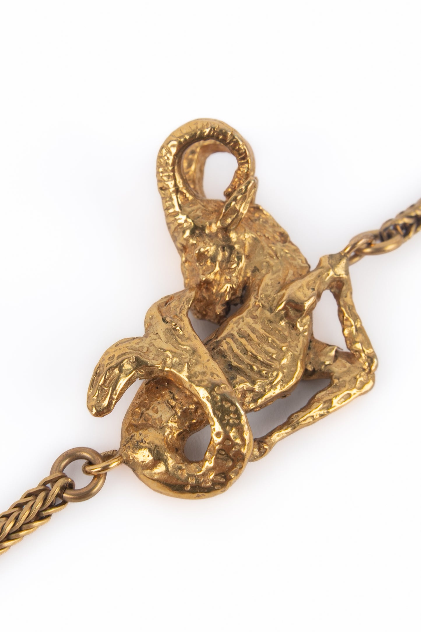 Collier "Capricorne" attribué à Chanel 