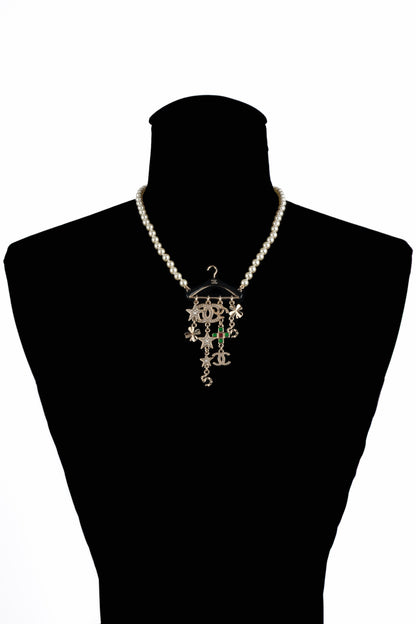 Collier cintre Chanel 2023