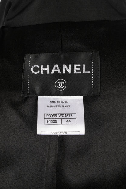 Veste noire Chanel