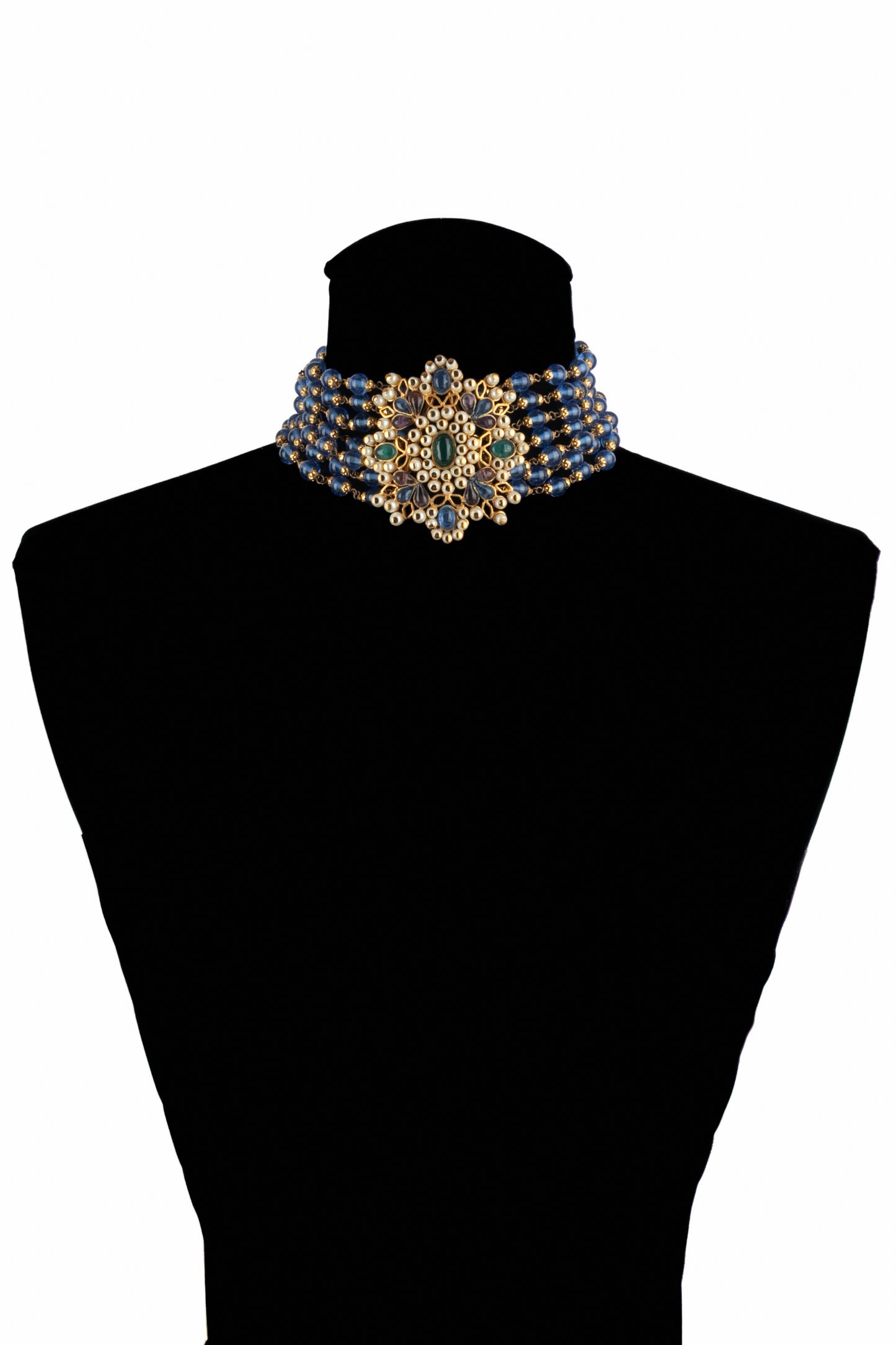 Collier court Chanel 1980's