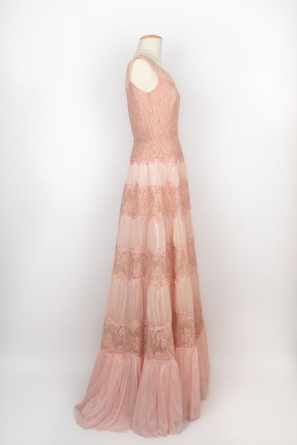 Robe rose en dentelle Valentino