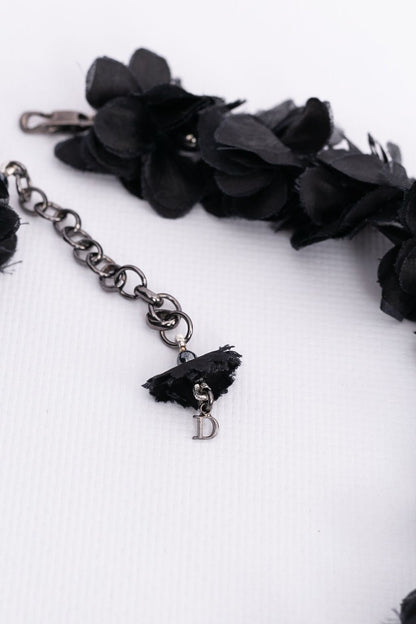 Collier de fleurs noires Dior