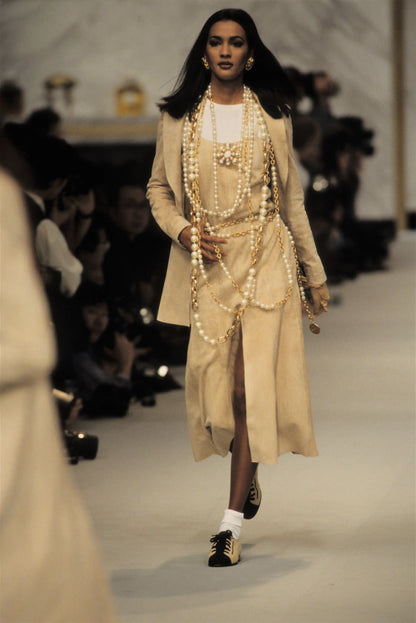 058-chanel-spring-1993-ready-to-wear-Img012531.webp