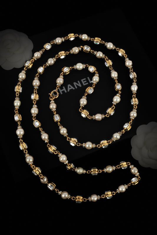 Collier de perles et strass Chanel