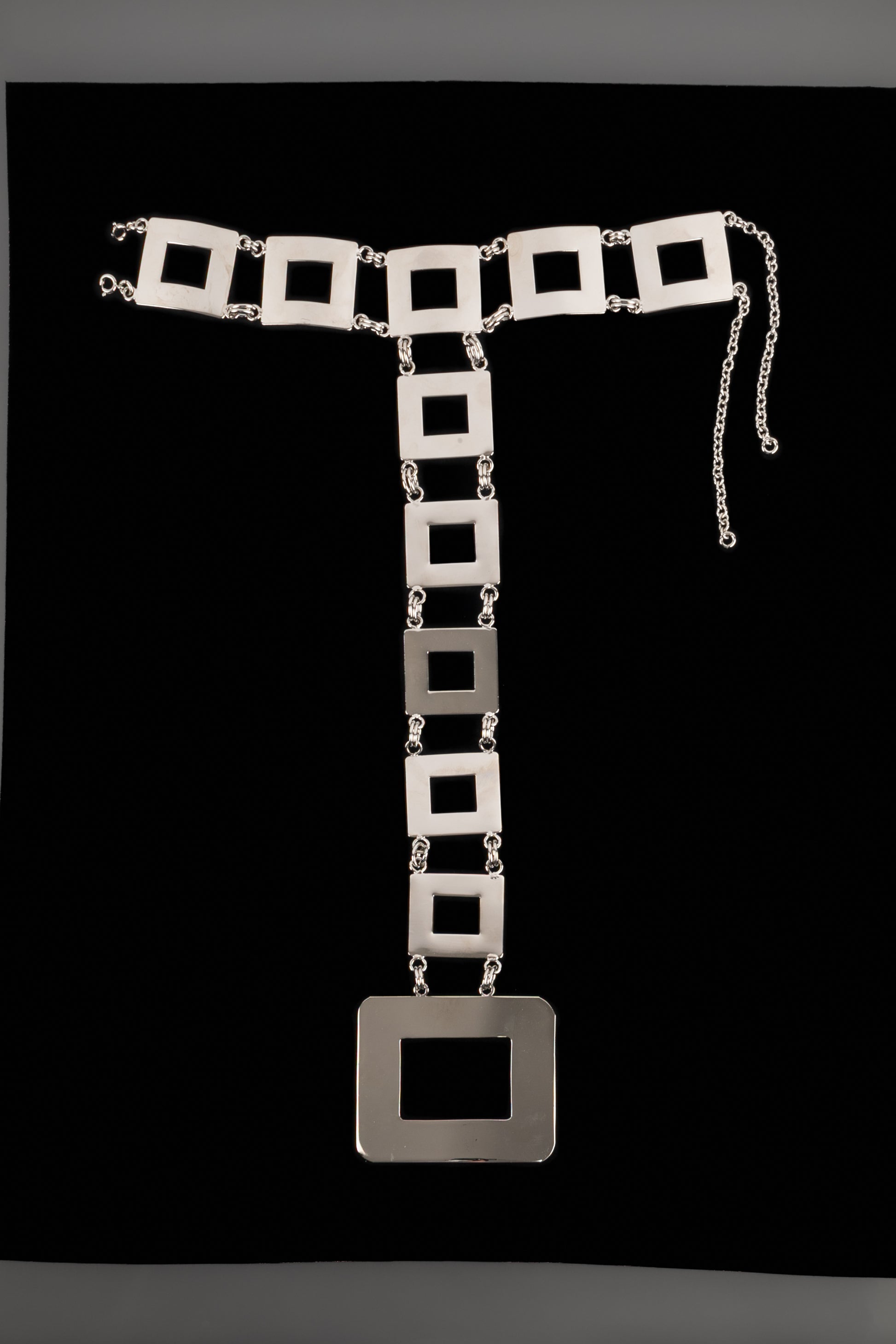 Collier argenté Pierre Cardin
