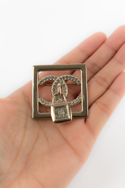 Broche Chanel 2023