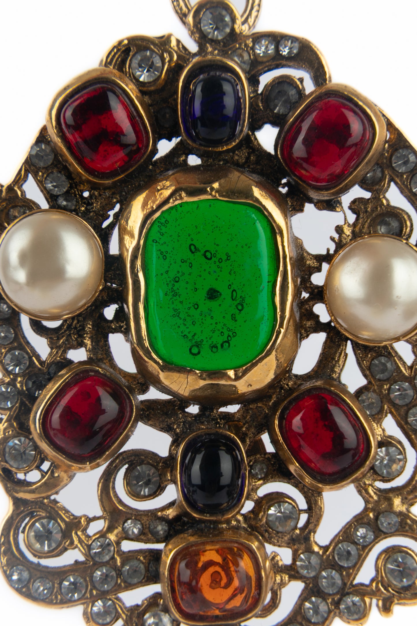 Collier pendentif byzantin Chanel 1984