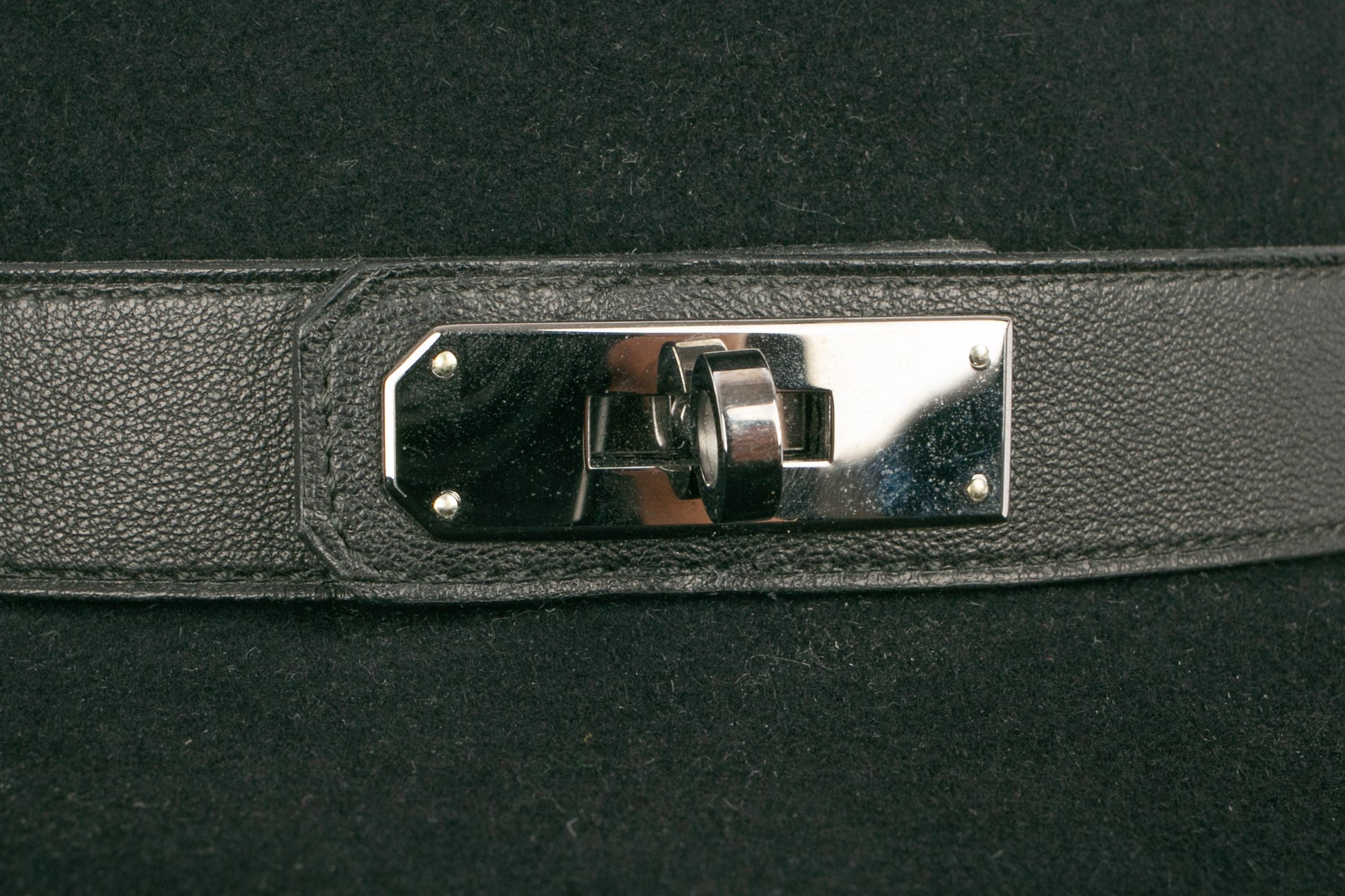 Chapeau noir Hermès