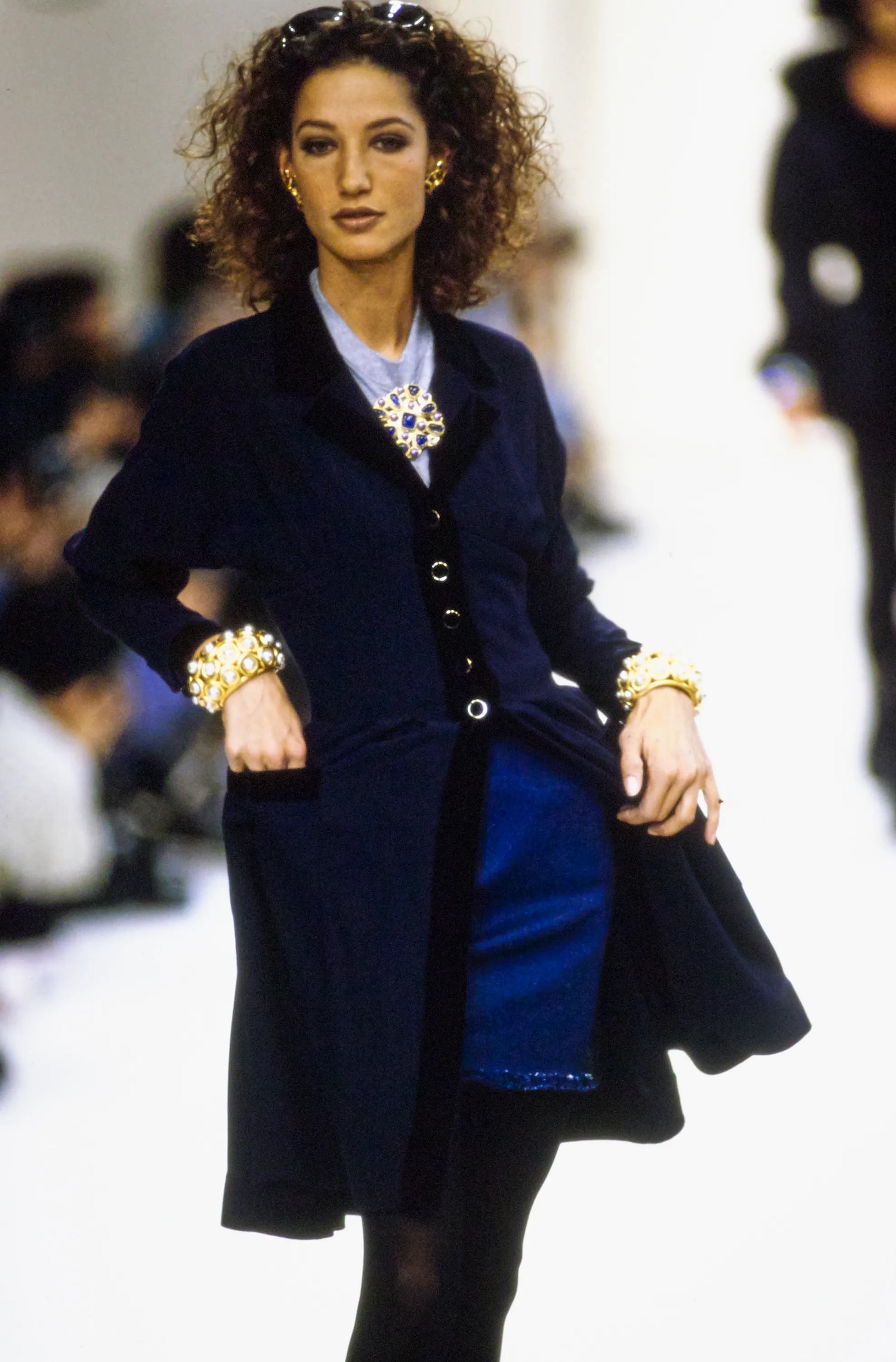 070-chanel-fall-1991-ready-to-wear-CN10052992-marpessa-hennink.webp
