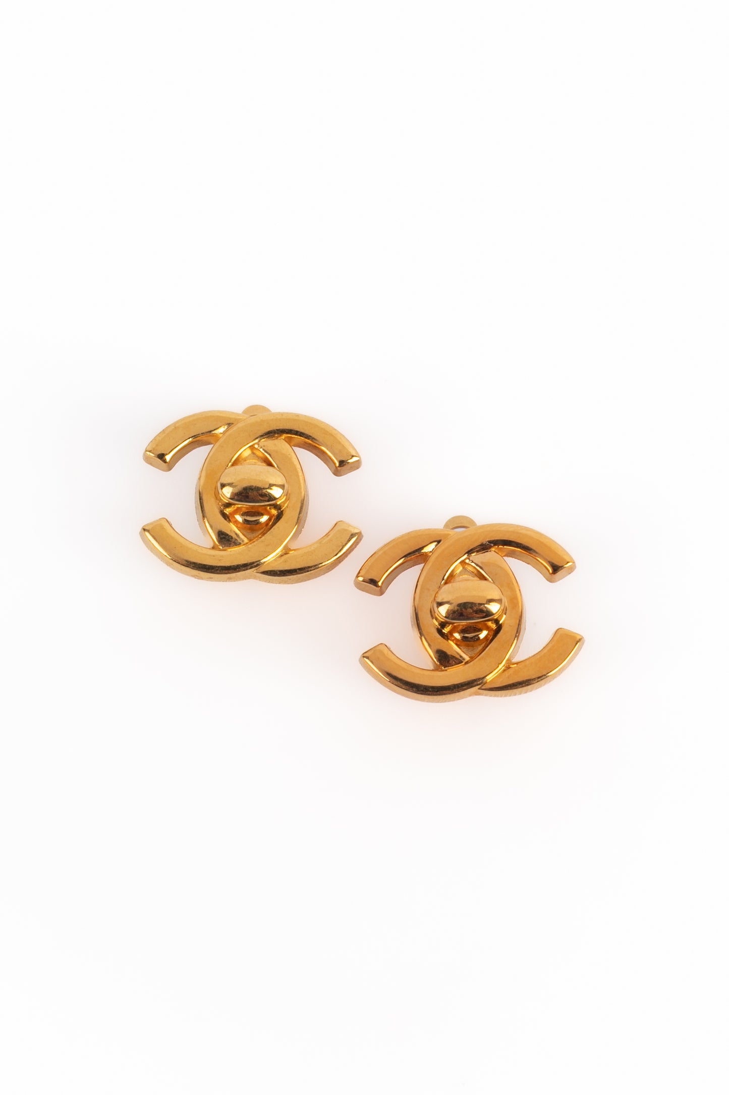 Boucles d'oreilles tourniquet Chanel 1996