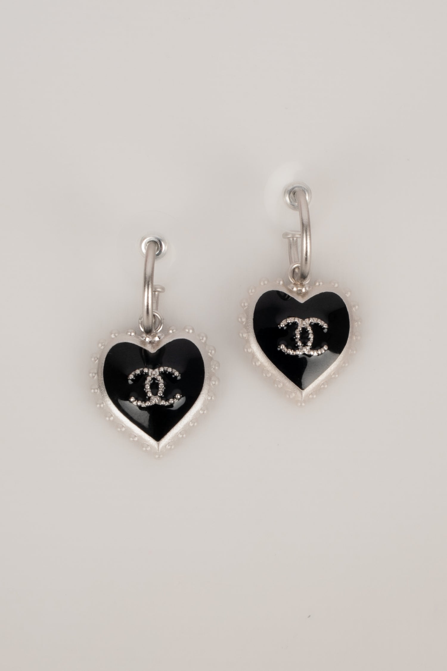 Boucles d'oreilles coeur Chanel 2007