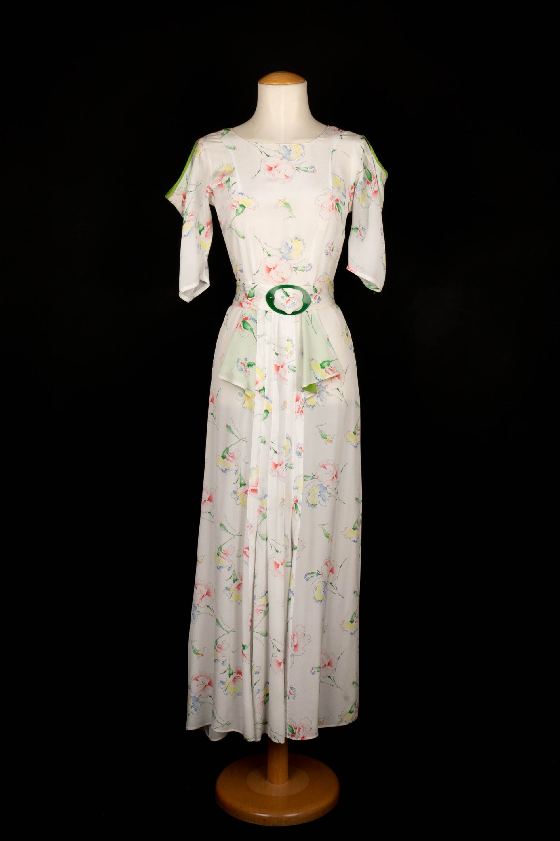 Vintage dress 1930s/40s Les Merveilles De Babellou Vintage dress 1930s/40s Les Merveilles De Babellou