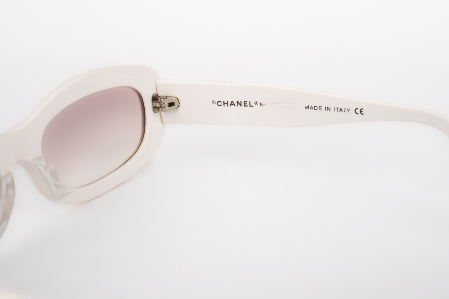 Lunettes de soleil blanches Chanel