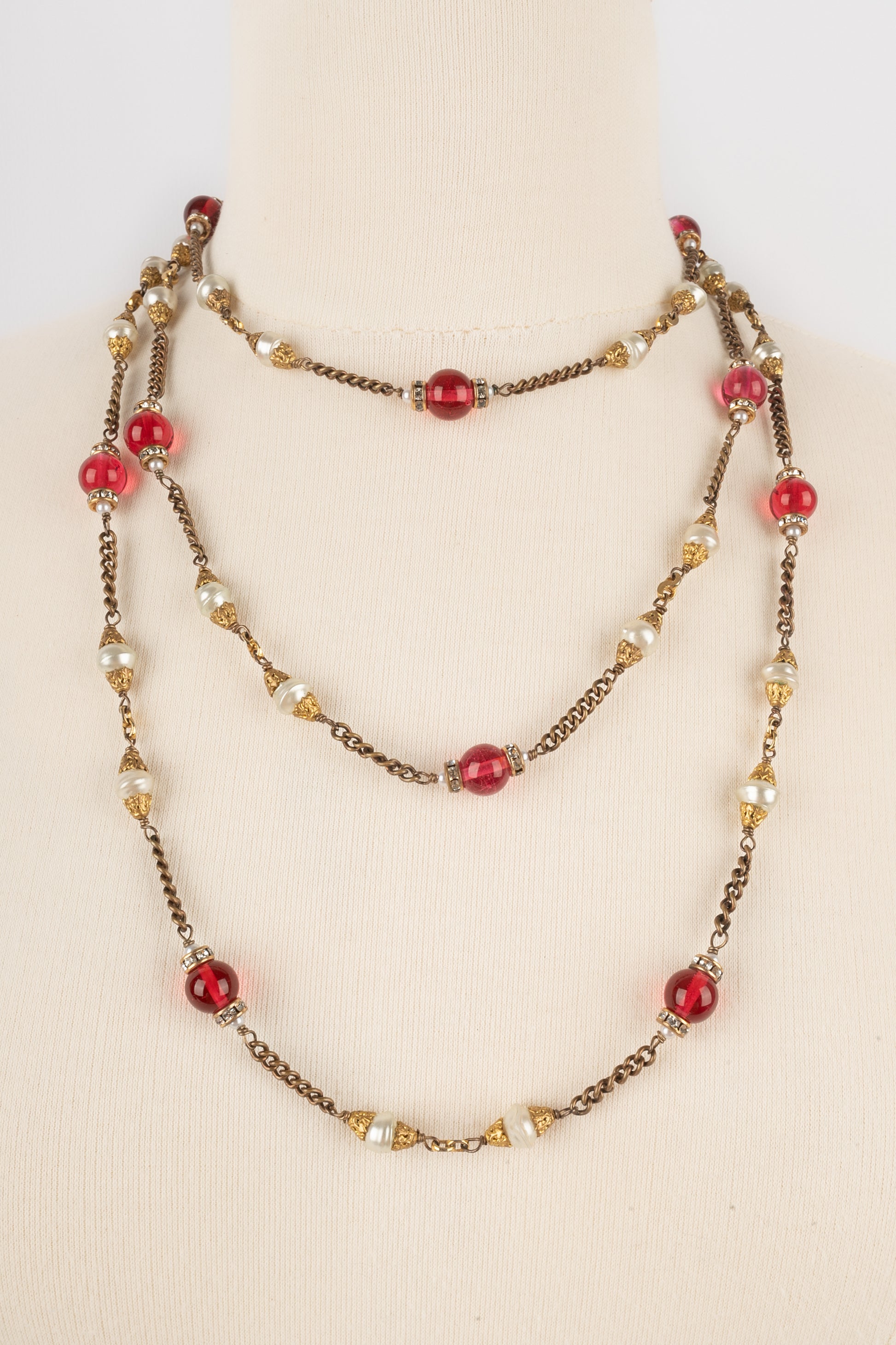 Collier ancien Chanel 1960's