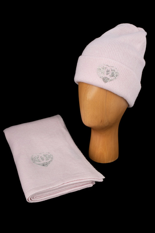 Ensemble d'hiver en cachemire rose Chanel 2025