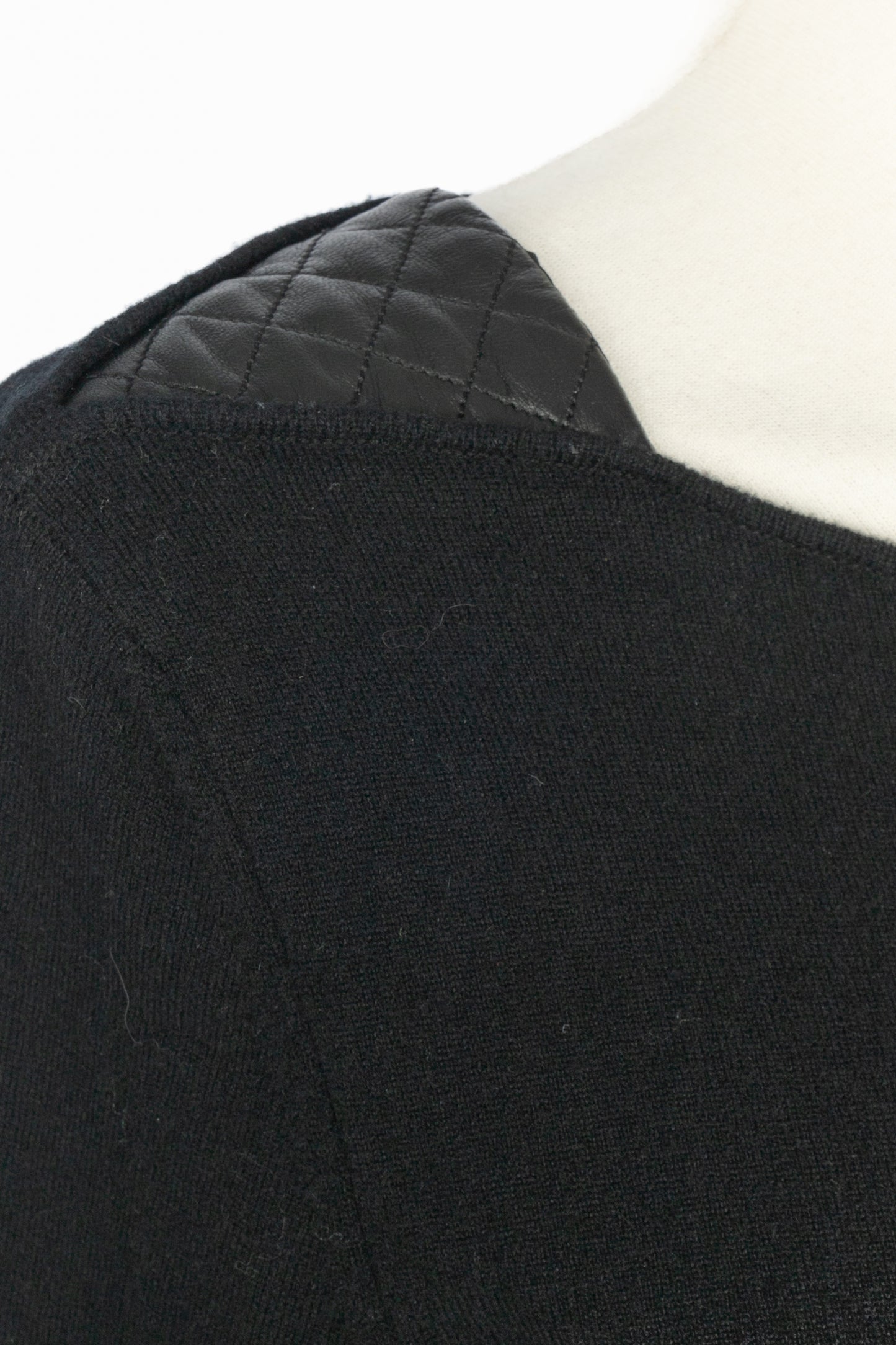 Robe en laine et cuir Chanel