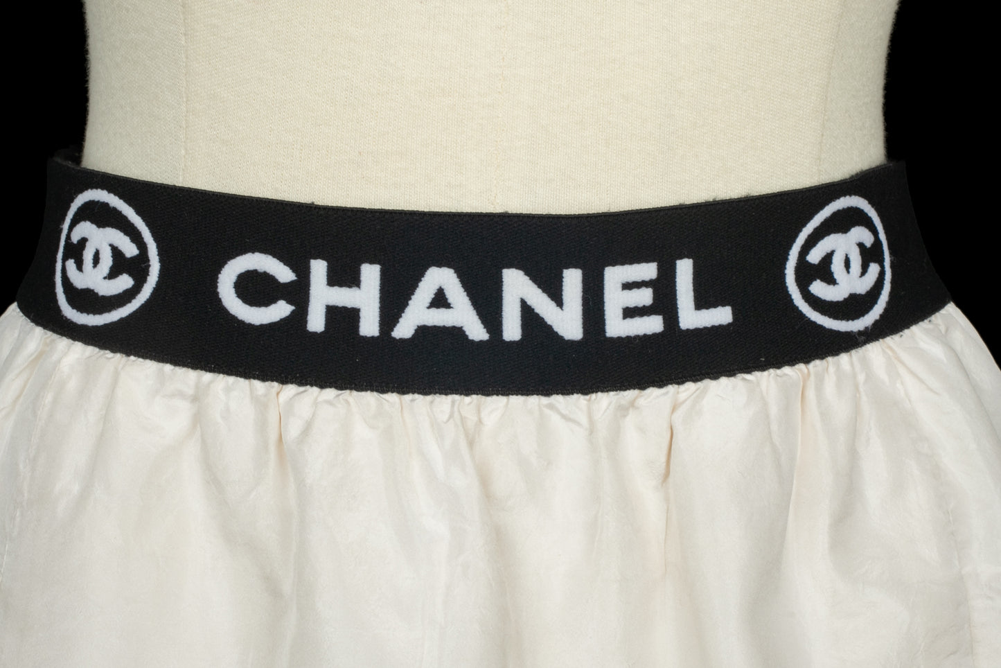 Jupe en soie Chanel Printemps 2006 