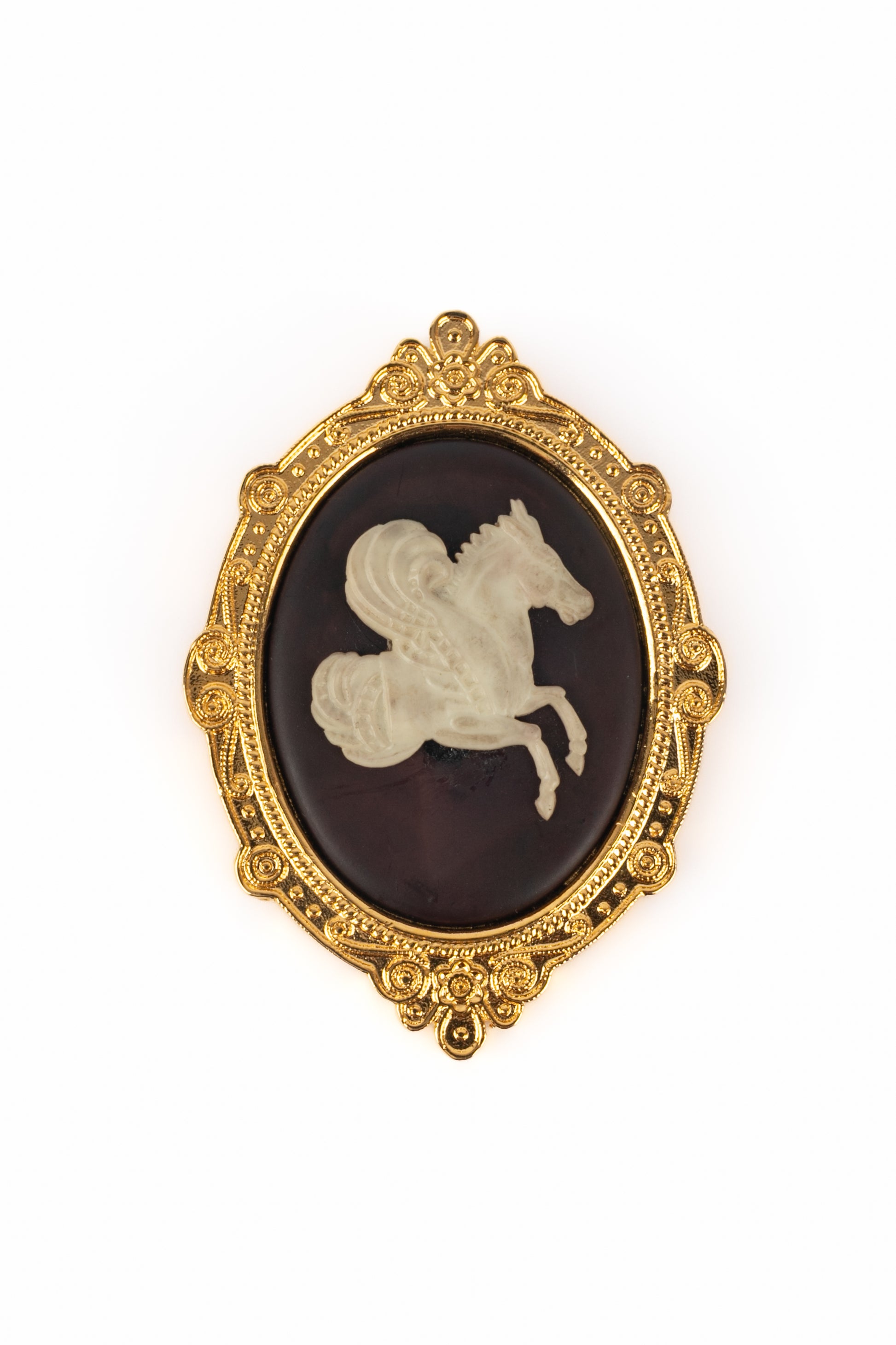 Broche camée Chanel 1988